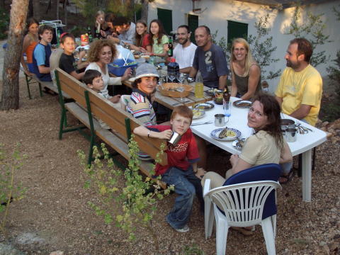 #13 Gemeinsames  Abendessen bei der Ferienwohnung im Ort